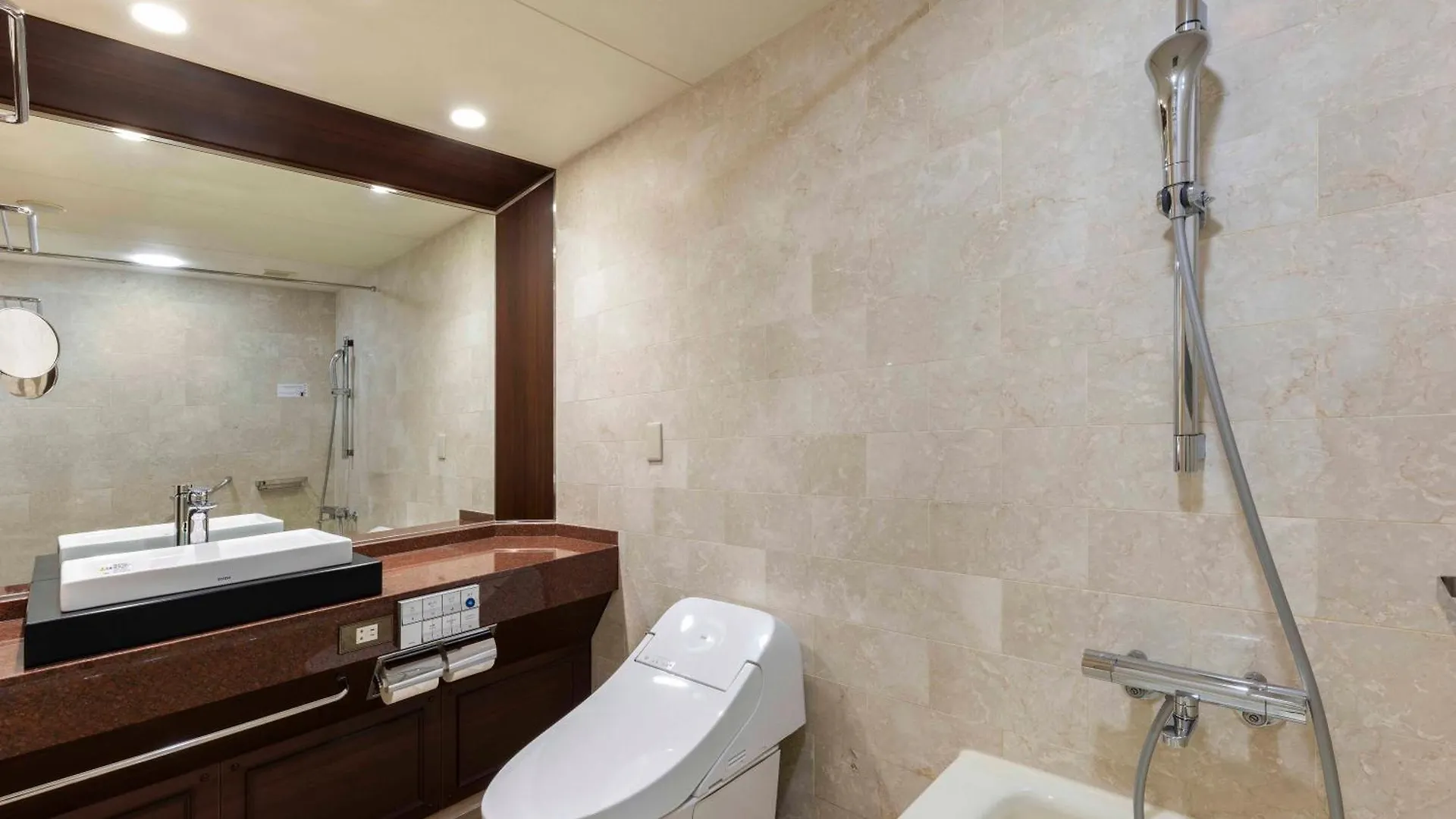 Rihga Royal Hotel Osaka, Vignette Collection By Ihg Osaka