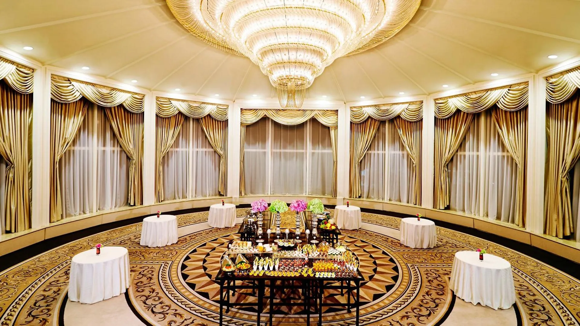 *****  Rihga Royal Hotel Osaka, Vignette Collection By Ihg Japan