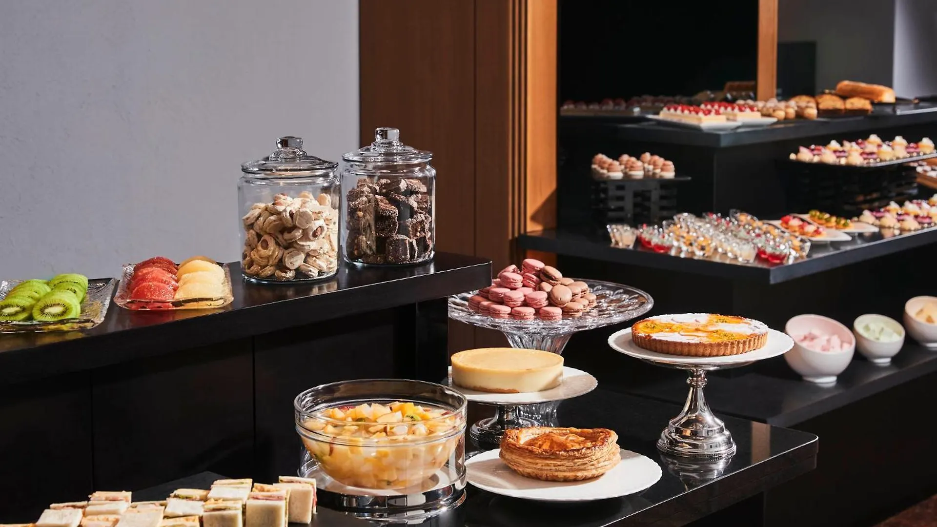 Rihga Royal Hotel Osaka, Vignette Collection By Ihg