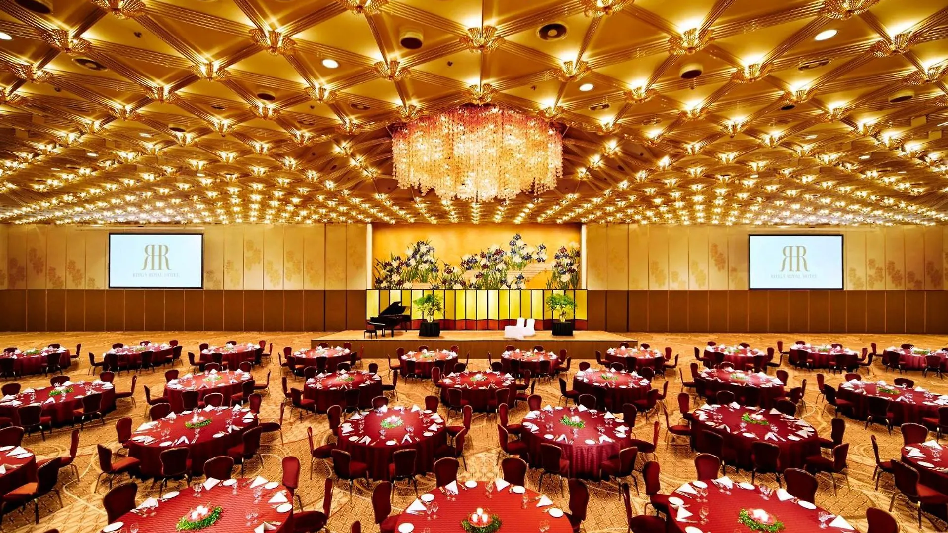 Rihga Royal Hotel Osaka, Vignette Collection By Ihg 5*, Osaka